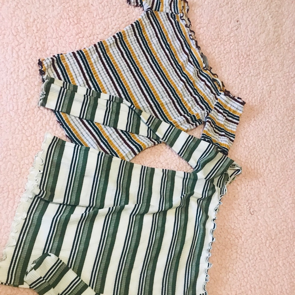 ⚫️Bundle of Two Tops💚⚫️
